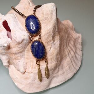 Elegant Blue and Gold Pendant Necklace